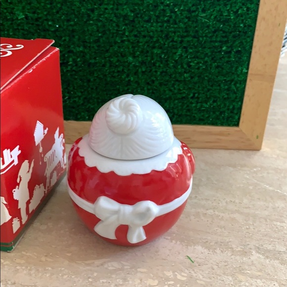 Mrs. Santa Claus & Company Porcelain Collection - Picture 7 of 13